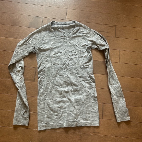 Lululemon swiftly tech top. - Picture 2 of 3